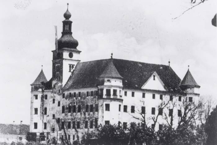 hartheim-castle